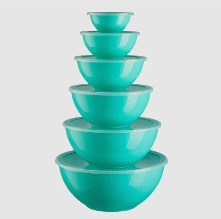 12 Pc mixing bowl set complete with lids - Image 4