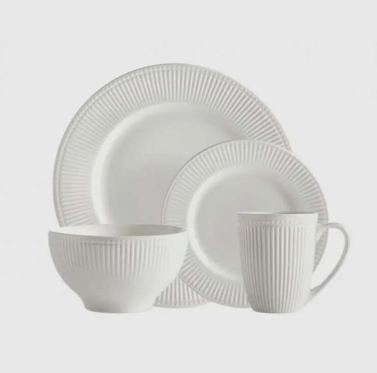 16Pc Plain Republique Porcelain set